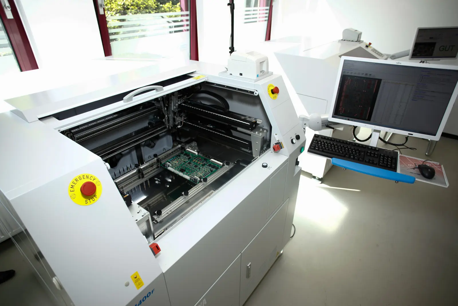 Flying Probe Tester am Standort von Systech